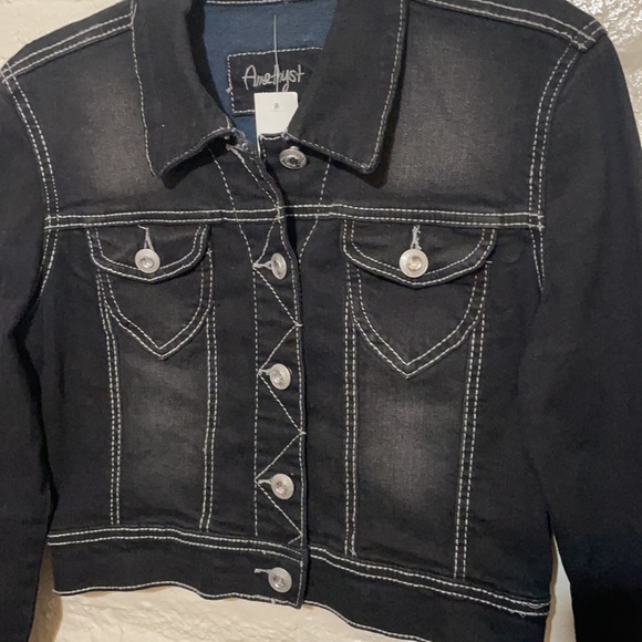 ❌SOLD❌ 🎁Holiday Sale! Now till the end of December. Amethyst Jacket - Picture 5 of 15